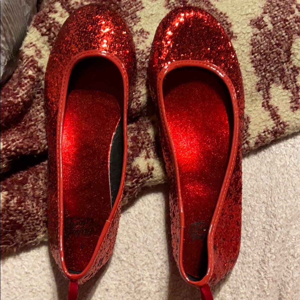 Glitter red slip on!